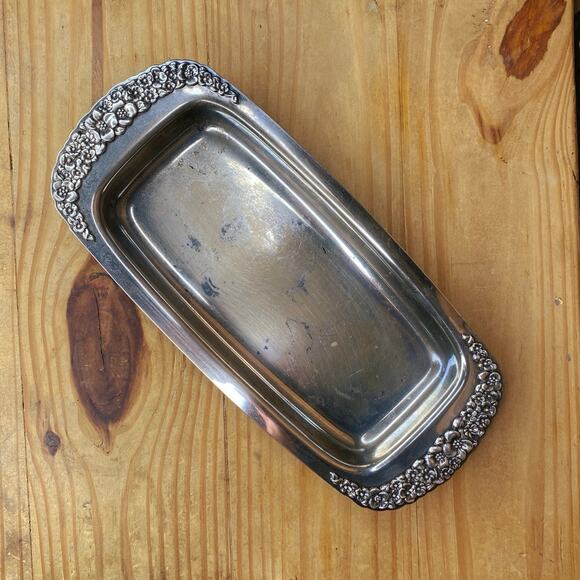 1847 Rogers Bros Silver Plated Party Platter, Serving Trinket Jewelry Dish - Picture 3 of 8